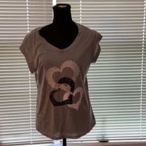 Heather gray v-neck T-shirt with hearts. Size Medium. Like New.